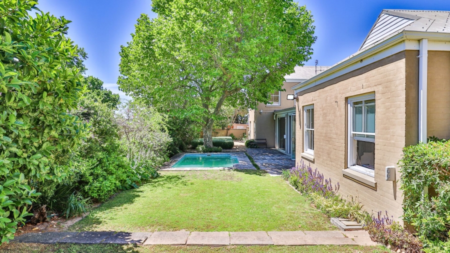 5 Bedroom Property for Sale in Constantia Western Cape